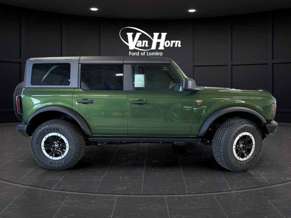 New 2025 Ford Bronco Badlands SUV