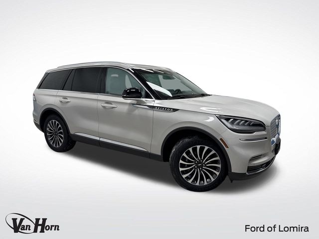 2023 Lincoln Aviator Base's photo