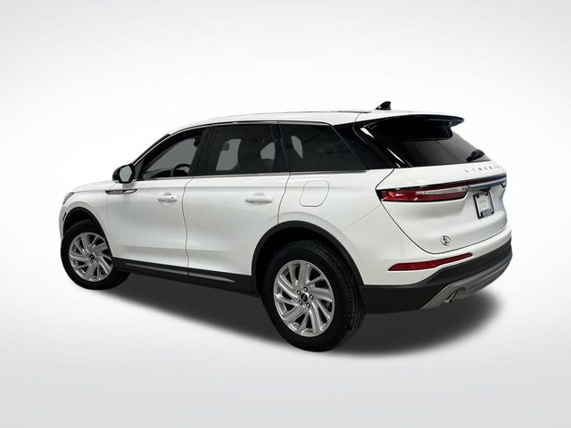 2023 Lincoln Corsair Standard photo 2