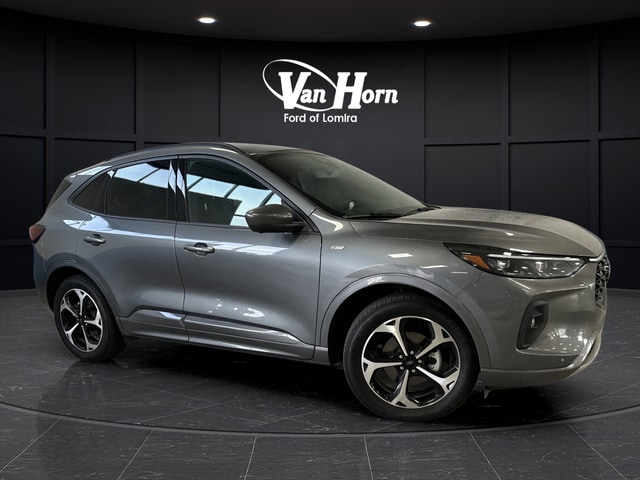 2025 Ford Escape Hybrid ST-Line Elite