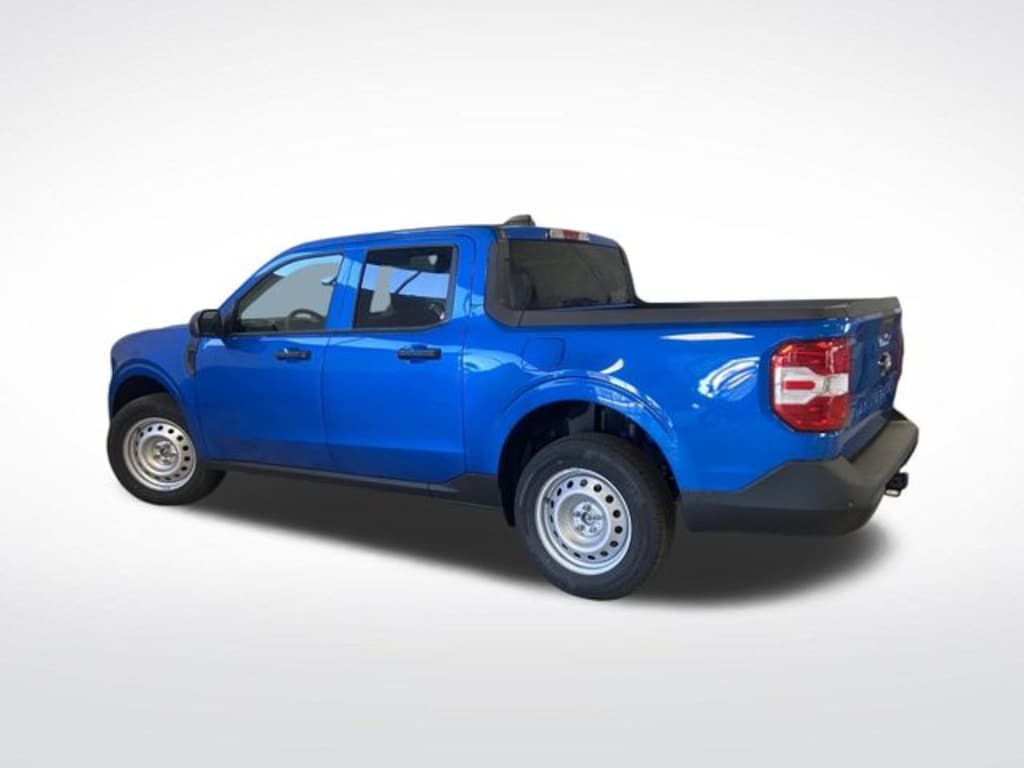 New 2025 Ford Maverick XL Truck
