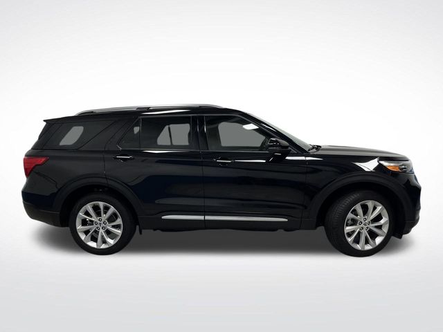 2024 Ford Explorer Platinum photo 2