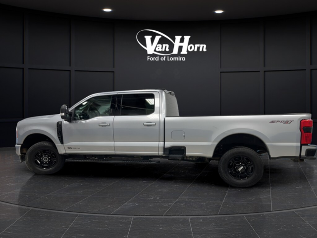 Used 2023 Ford F-250SD XLT Truck