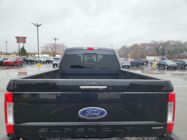 2017 Ford F-250 photo 4