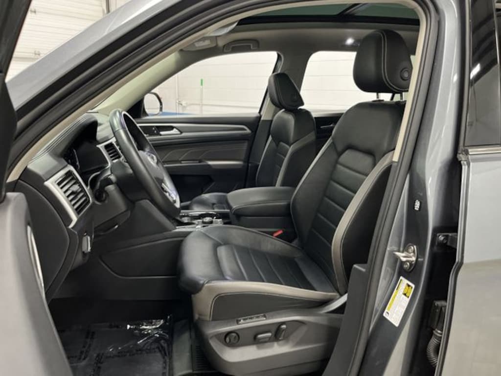 Used 2023 Volkswagen Atlas 3.6L V6 SEL Premium R-Line SUV