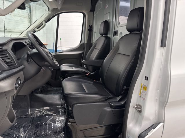 2024 Ford Transit photo 3