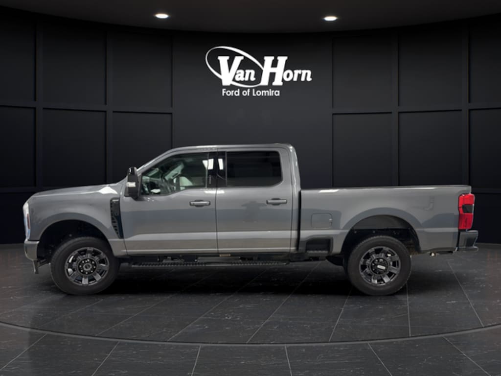Used 2024 Ford F-250SD Lariat Truck