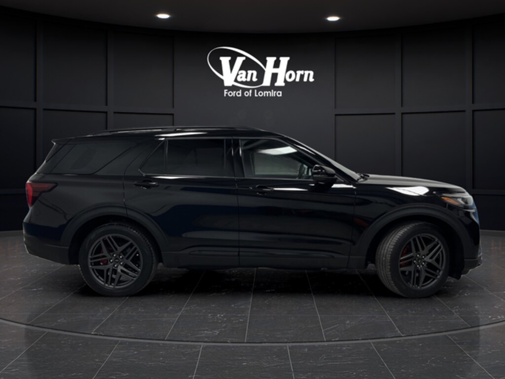 Used 2025 Ford Explorer ST SUV