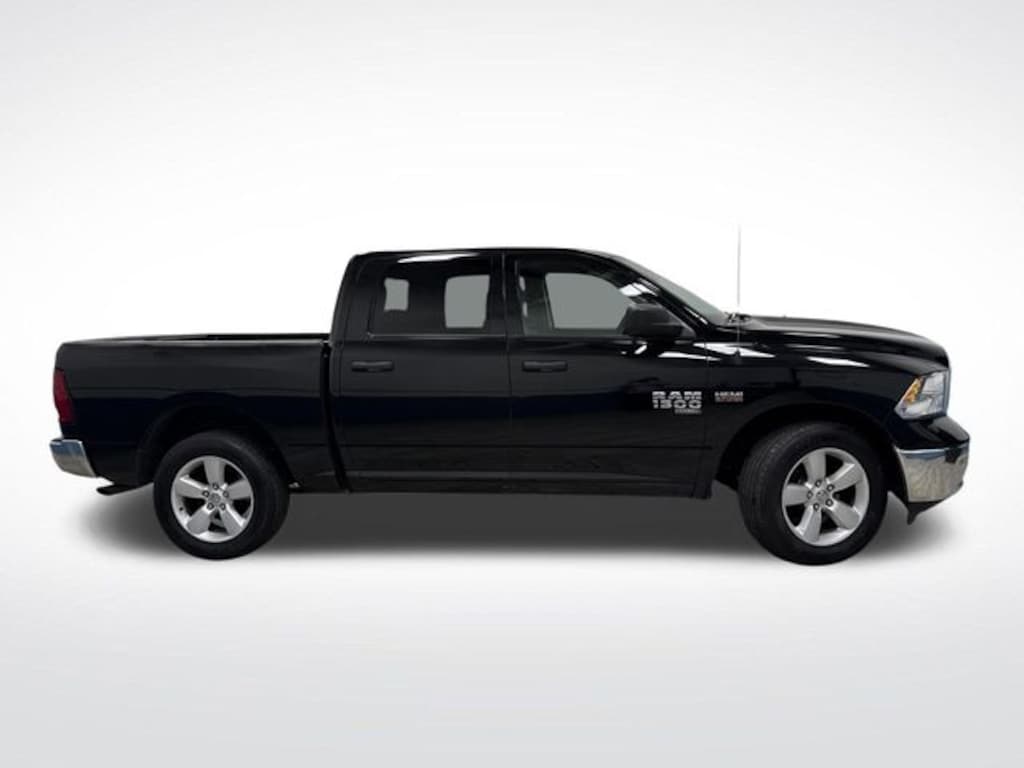 Used 2022 Ram 1500 Classic SLT Truck