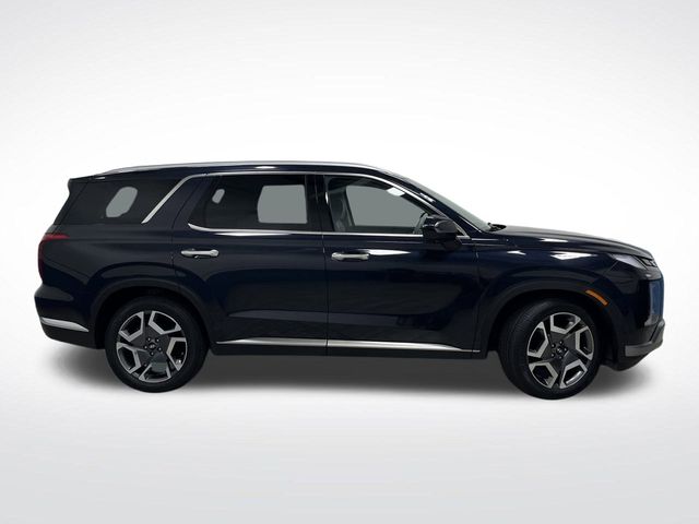 2024 Hyundai Palisade Limited photo 2