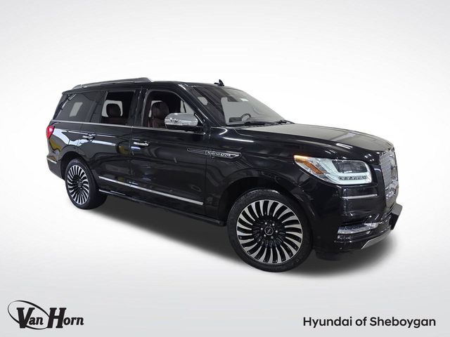 2019 Lincoln Navigator Black Label's photo
