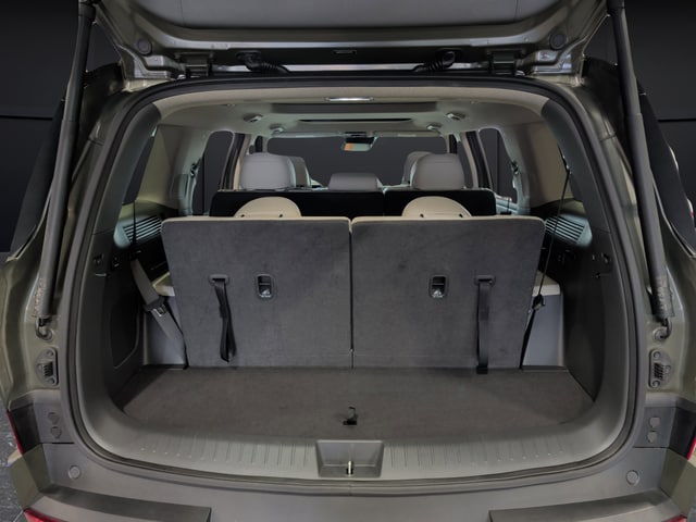 2024 Hyundai Santa Fe Limited - Photo 16
