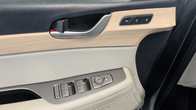 2023 Hyundai Palisade Limited - Photo 22