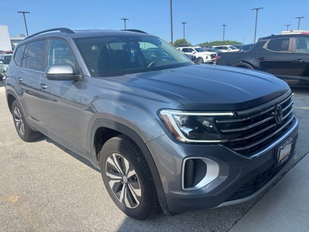 Used 2024 Volkswagen Atlas 2.0T SE SUV