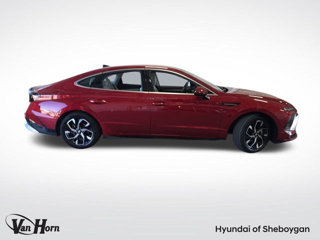 Certified 2024 Hyundai Sonata SEL with VIN KMHL64JA8RA427438 for sale in Sheboygan, WI