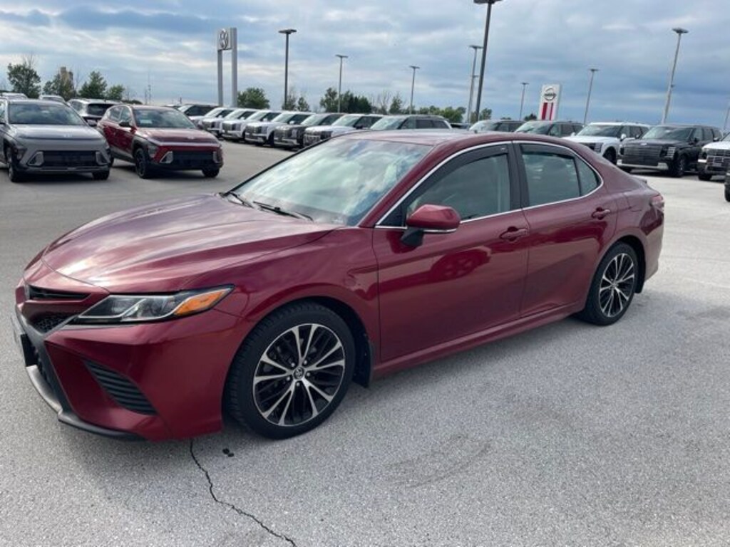 Used 2018 Toyota Camry LE Sedan