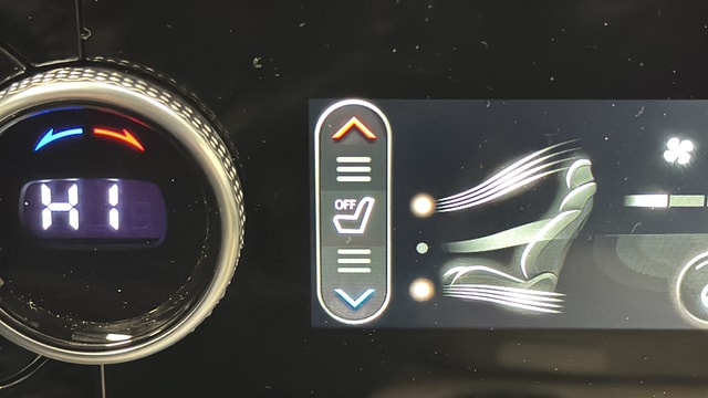 2025 GENESIS GV70 Sport - Photo 36