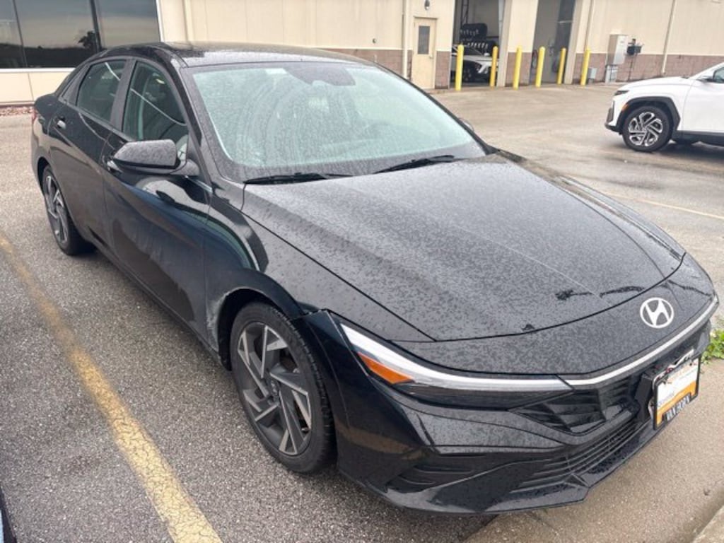 Used 2024 Hyundai Elantra SEL Sedan