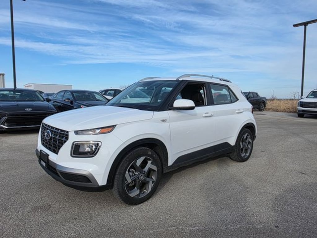 Certified 2025 Hyundai Venue SEL SUV