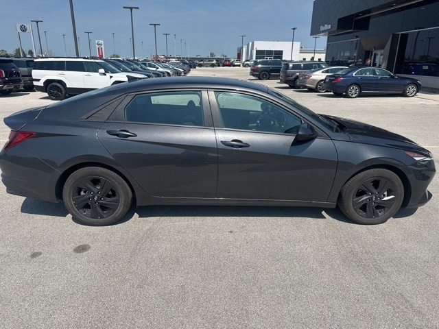 Used 2021 Hyundai Elantra SEL with VIN 5NPLM4AG9MH048559 for sale in Sheboygan, WI