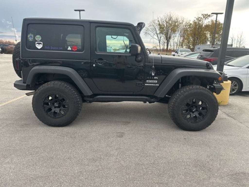 Used 2017 Jeep Wrangler JK Sport SUV