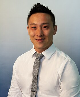 Staff member A Xiong from ID_1fc5b566ab88