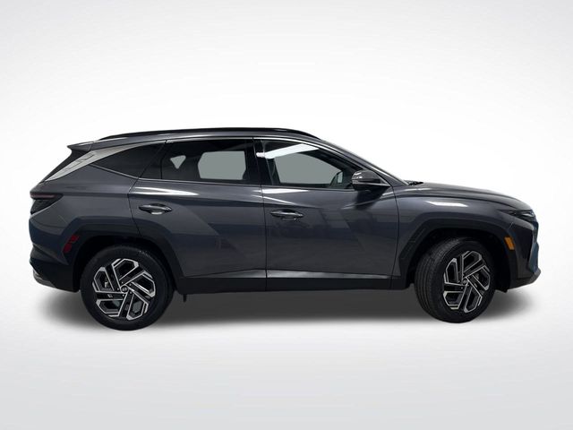 2025 Hyundai Tucson Hybrid Limited photo 2