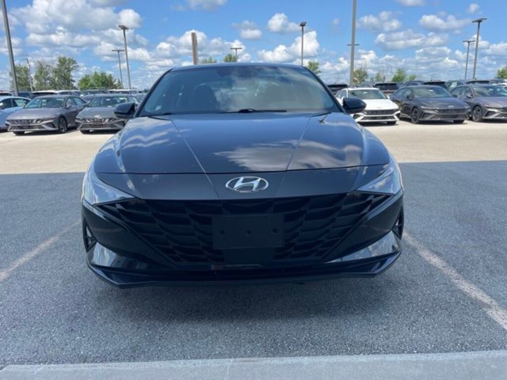 Used 2023 Hyundai Elantra SEL Sedan