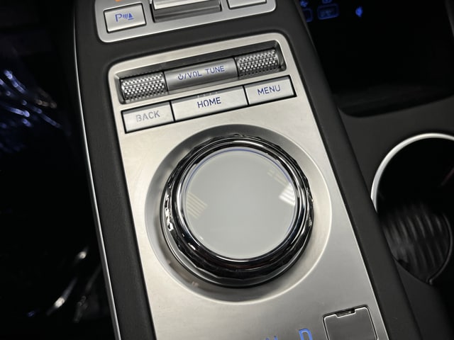 2024 GENESIS GV70 Sport - Photo 26