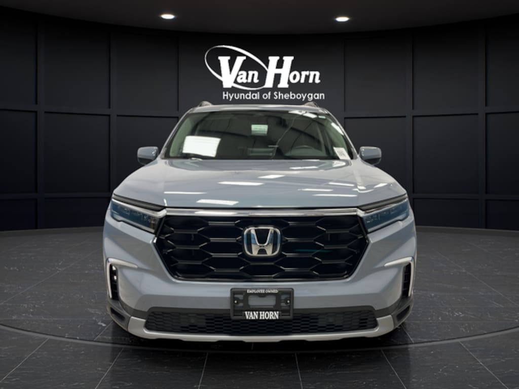 Used 2024 Honda Pilot Touring SUV