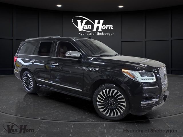 2019 Lincoln Navigator Black Label's photo