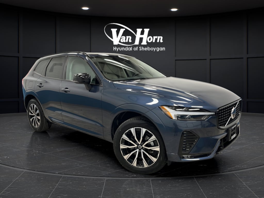 Used 2025 Volvo XC60 B5 Core SUV