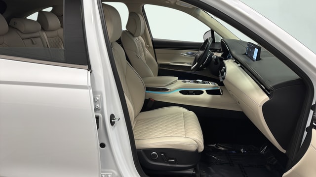 2025 GENESIS GV70 Sport - Photo 25