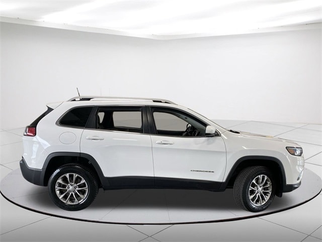 Used 2019 Jeep Cherokee Latitude Plus with VIN 1C4PJMLX4KD115045 for sale in Sheboygan, WI