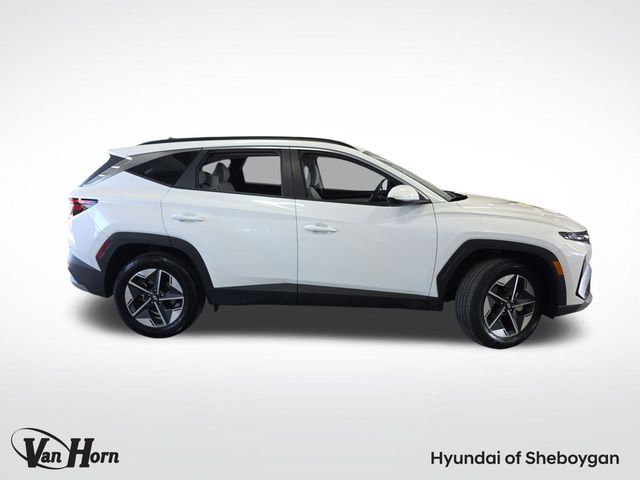 Certified 2025 Hyundai Tucson SEL with VIN 3KMJBCDE1SE004149 for sale in Sheboygan, WI