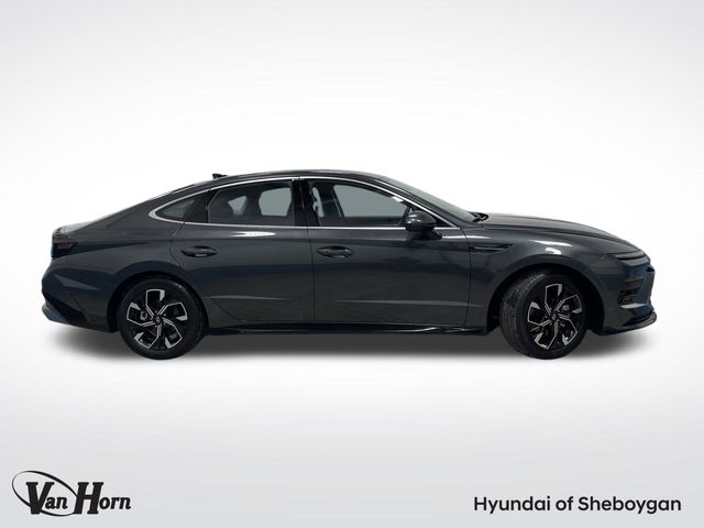 Used 2024 Hyundai Sonata SEL with VIN KMHL64JA9RA373051 for sale in Sheboygan, WI