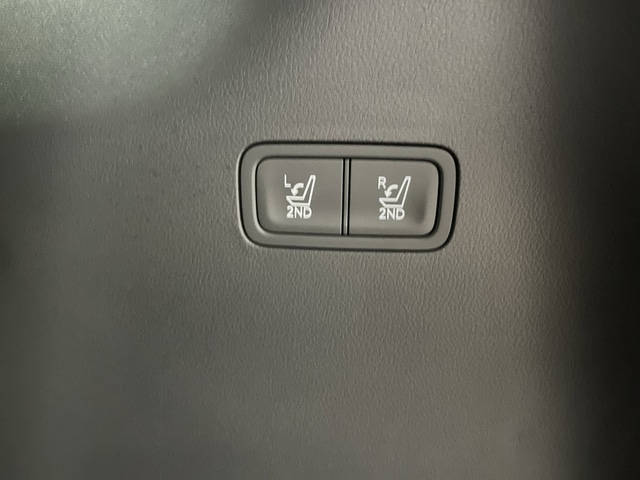 2024 Hyundai Santa Fe Limited - Photo 17