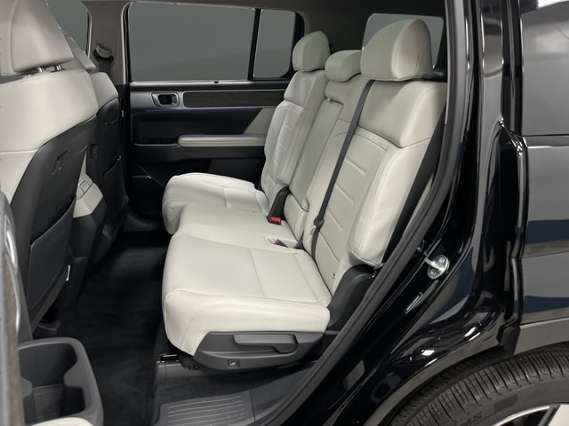 2024 Hyundai Santa Fe Limited - Photo 32