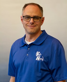 Staff member Ian Kallman from ID_d2a584454d3f