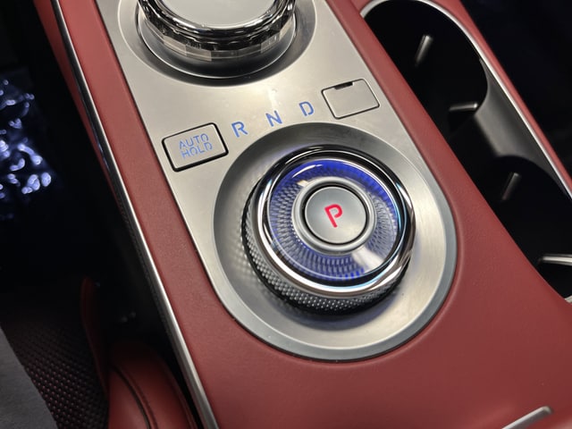 2025 GENESIS GV70 Sport - Photo 22