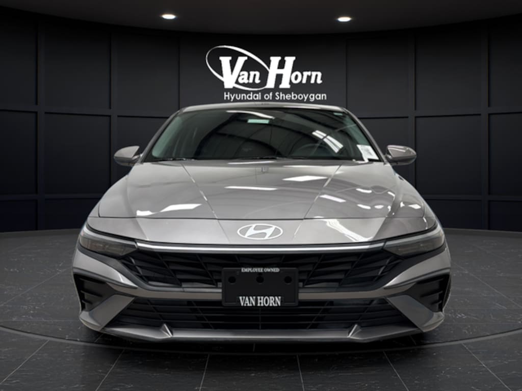 Used 2024 Hyundai Elantra SEL Sedan