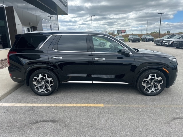 Certified 2022 Hyundai Palisade Calligraphy with VIN KM8R7DHE6NU426751 for sale in Sheboygan, WI