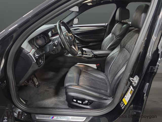 2018 BMW 5 Series 550's photo