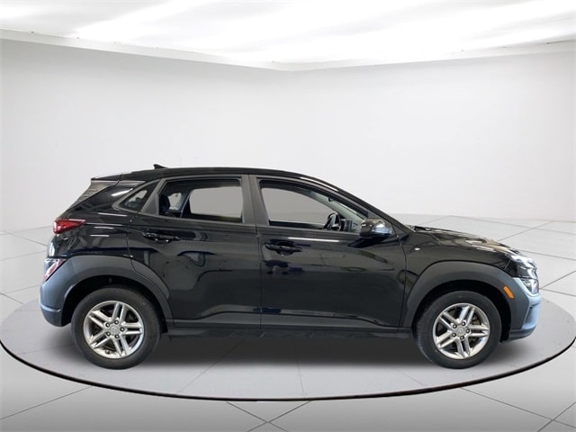 Used 2022 Hyundai Kona SE with VIN KM8K2CAB1NU857461 for sale in Sheboygan, WI