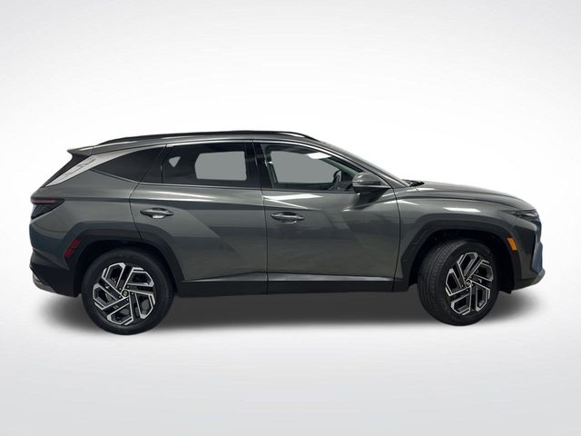 2025 Hyundai Tucson Hybrid Limited photo 2