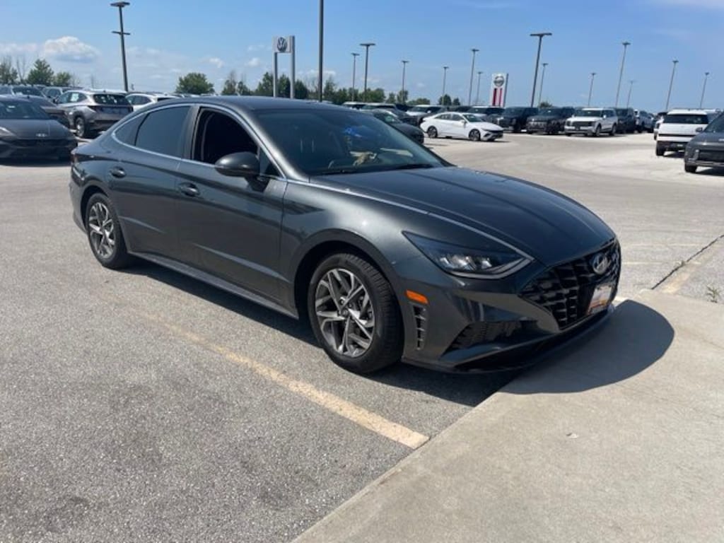 Used 2023 Hyundai Sonata SEL Sedan