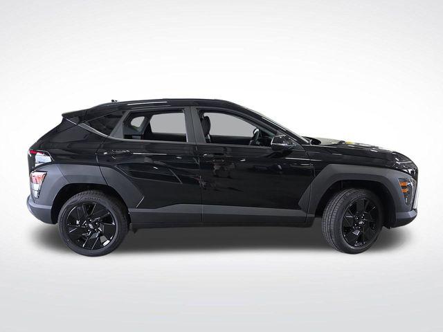 2026 Hyundai Kona SEL photo 2