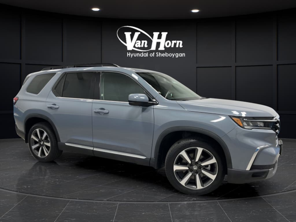 Used 2024 Honda Pilot Touring SUV
