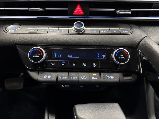 2024 Hyundai Elantra Limited - Photo 19