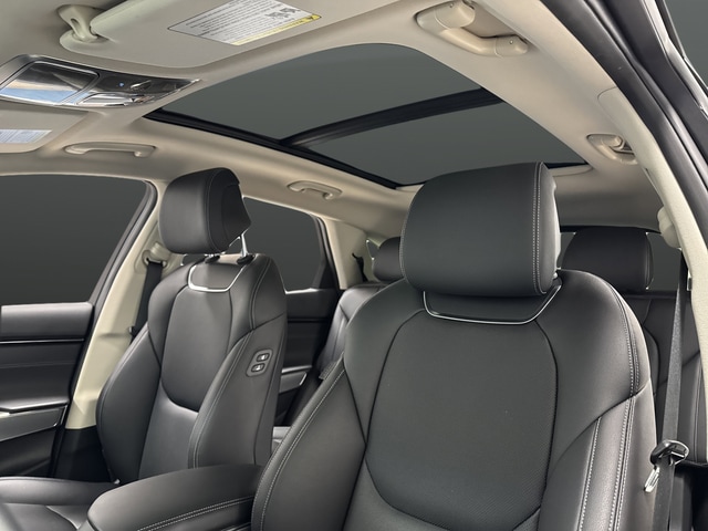 2025 GENESIS GV70 Standard - Photo 7